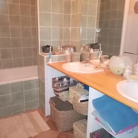 La Campagne Au Bord De La Mer, *