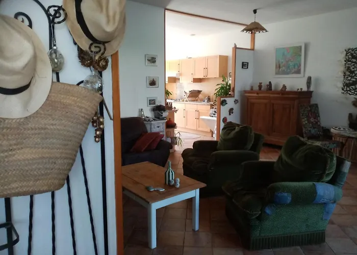 La Campagne Au Bord De La Mer, *